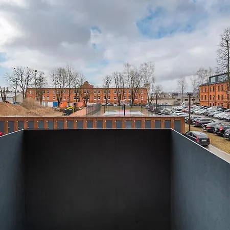 Shanti Barracks By Polo Apartmán